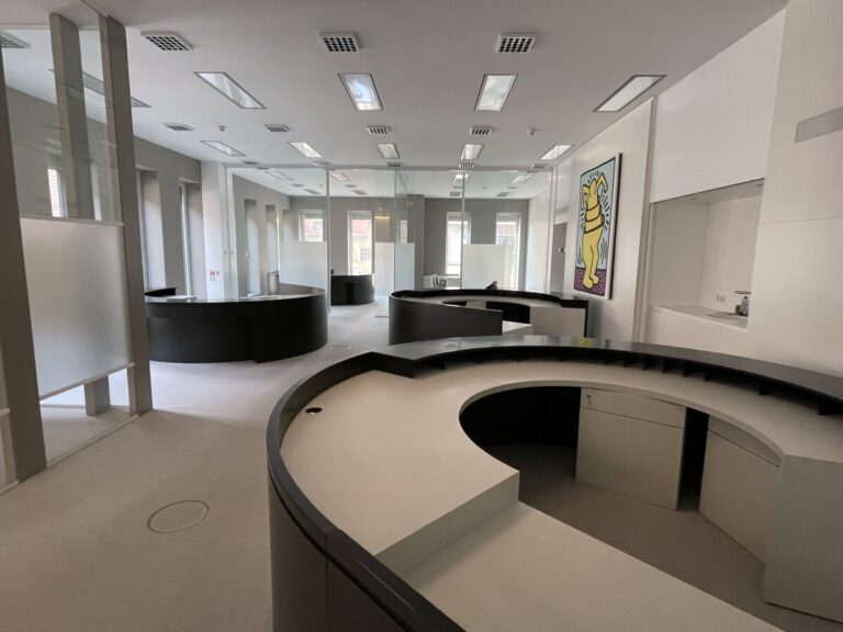 Büro 1