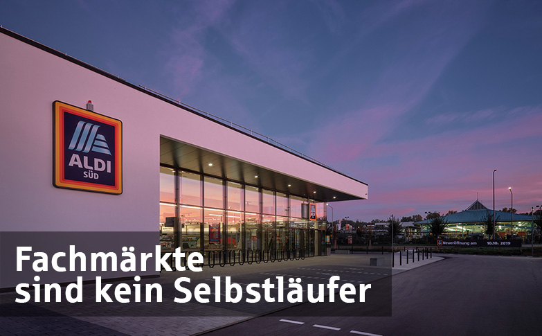 Fachmarkt eines Filialsystems im Einzelhandel mit ALDI Süd Filiale und Teasertext zur Entwicklung von Fachmärkten bei Gewerbeimmobilien.