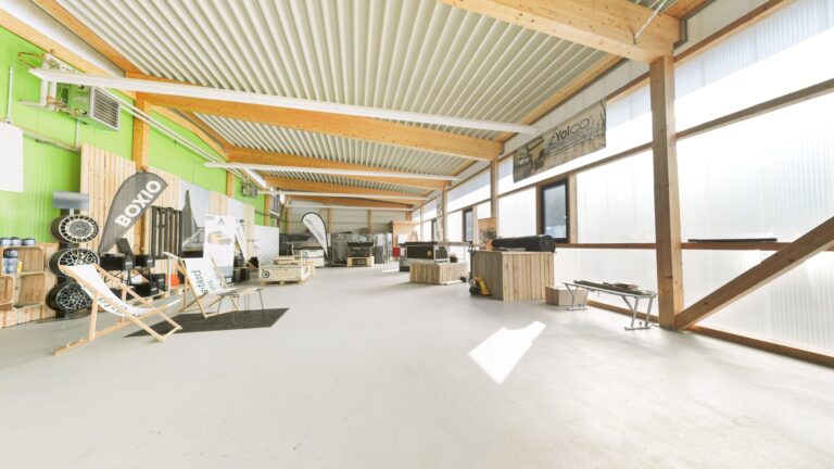 Halle/Ausstellung